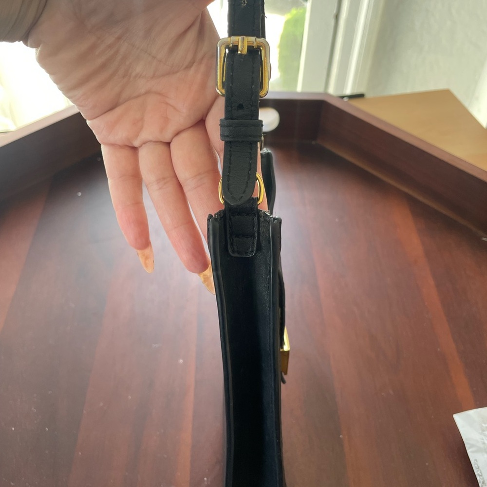 Fendi Black and Gold Designer Bag - Picture 14 of 15